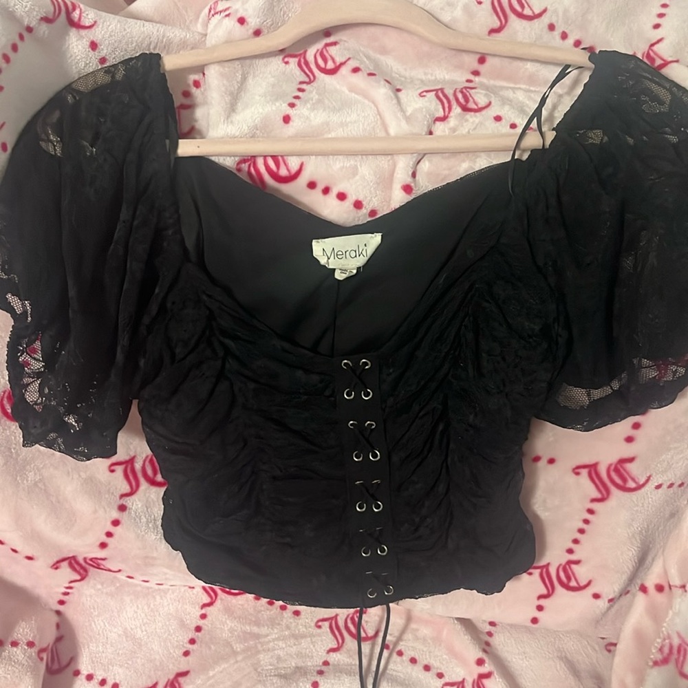 Black cute crop top laced.